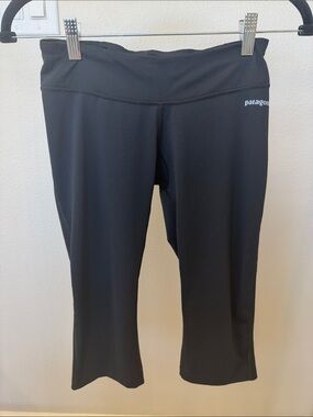 Patagonia Black Cropped Performance Leggings